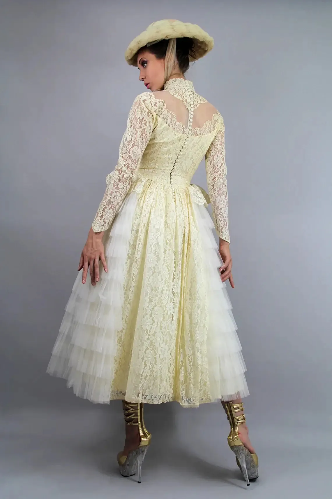 1950's Vintage Style Ivory Lace Wedding Gown Long Sleeves