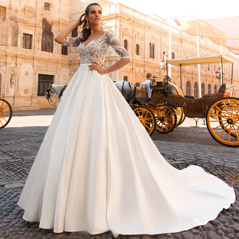 Half Sleeve A-Line Lace Wedding Dresses Elegant Appliques Beaded Court Train Vintage Bridal Gown