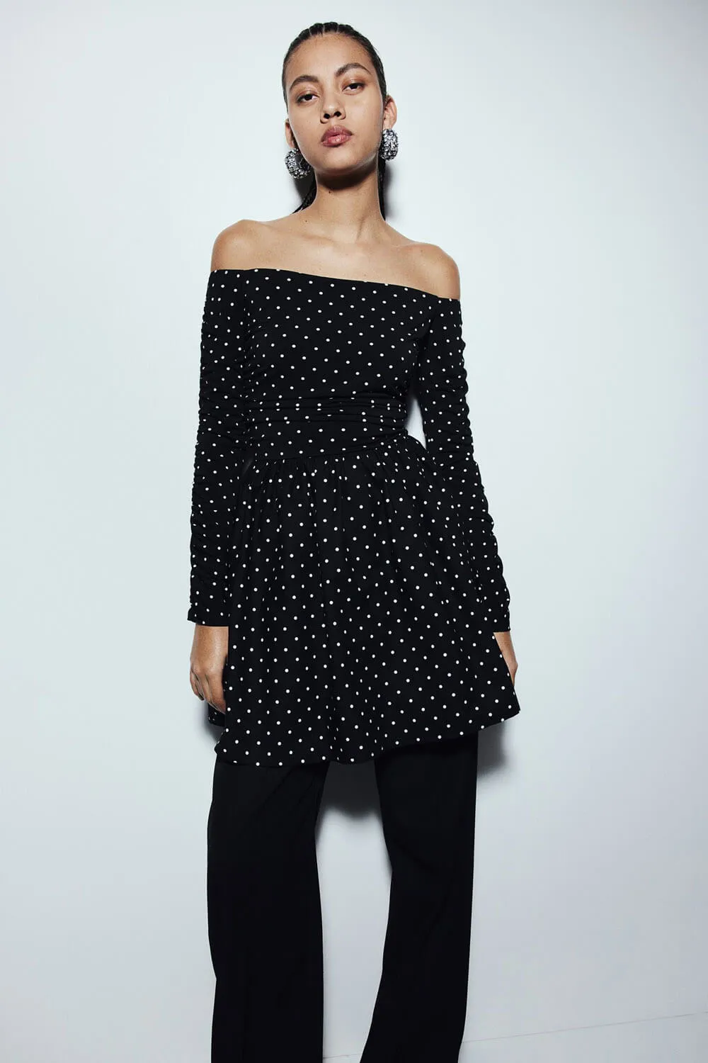 H&M Gathered Off-the-shoulder dress, black