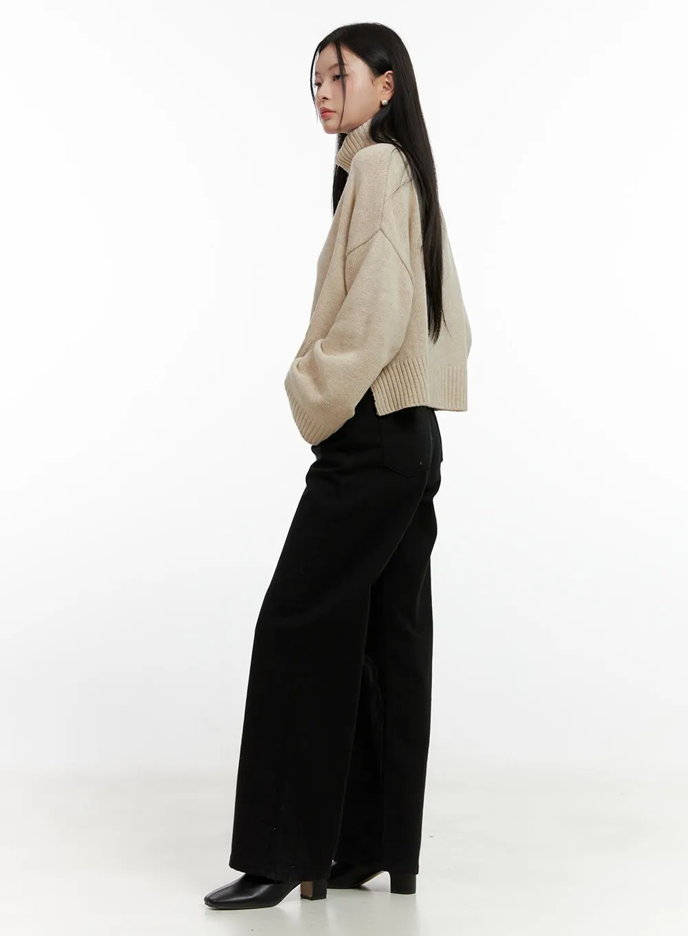 Straight-Fit Trousers ON408