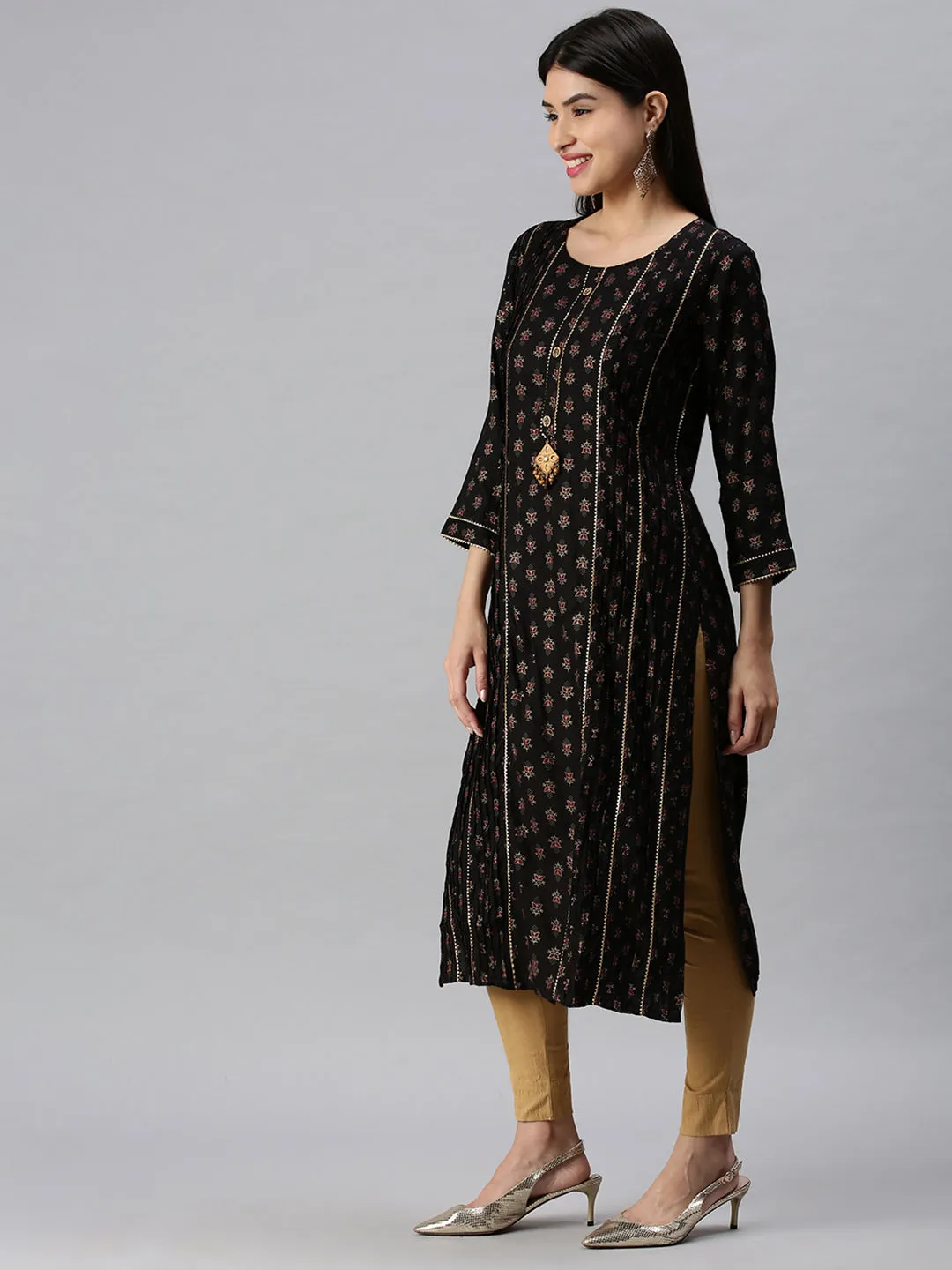 Women Straight Black Printed Kurta and Trousers